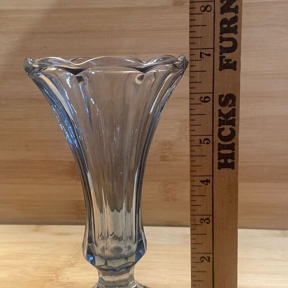 Vintage Glass Fostoria Virginia Light Blue Scalloped Edge Flower Floral Vase - Picture 11 of 11